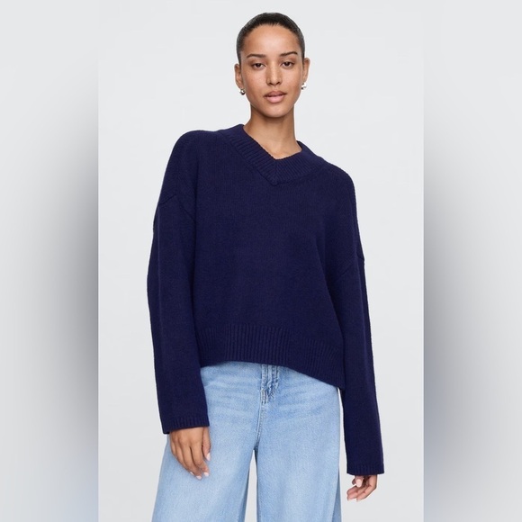 Gap CashSoft Oversized V-Neck Sweater women size small - Picture 1 of 5